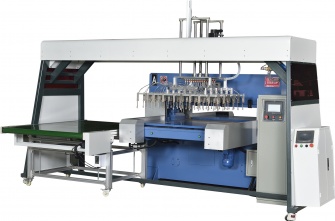 精密自動送料油壓裁斷機（加裝吸盤機械手）